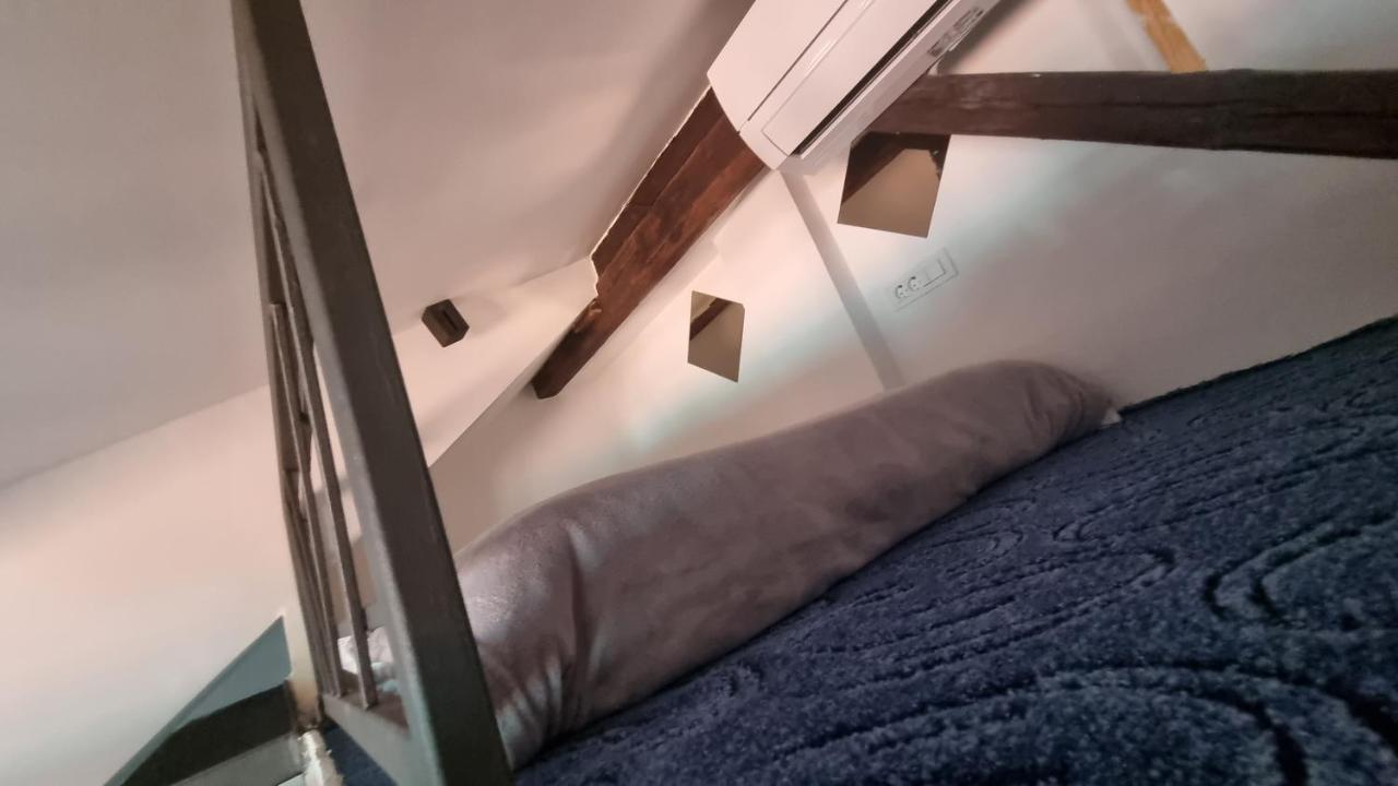 דירות זאגרב Steep-Climb Attic Studio W Floor Heating, Two Beds & 55" Tv מראה חיצוני תמונה